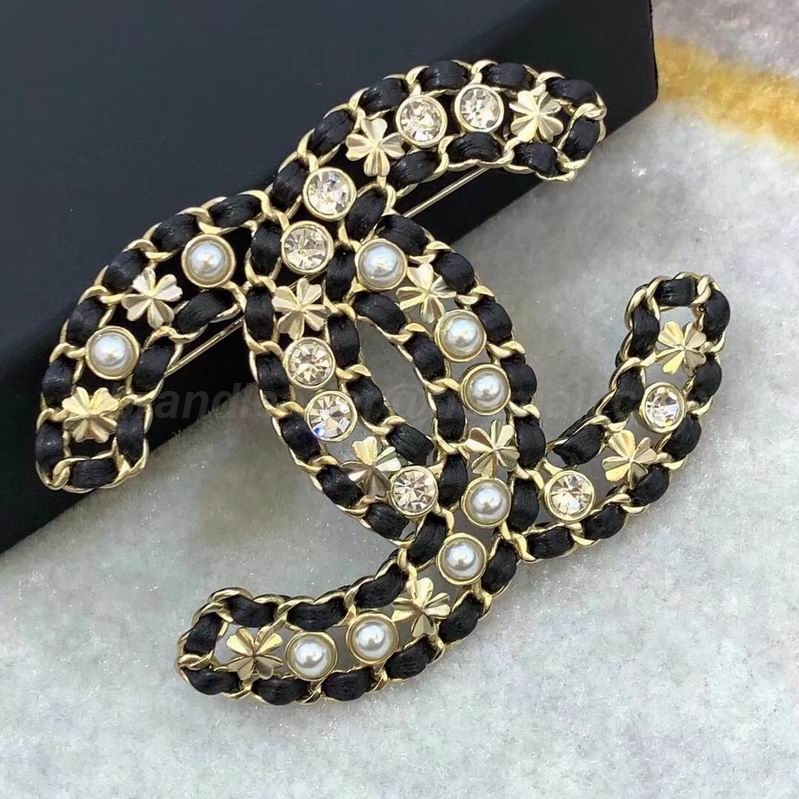 Chanel Brooch 191